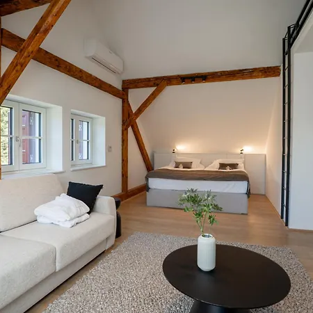 Lynx Valley Villa Crni Lug